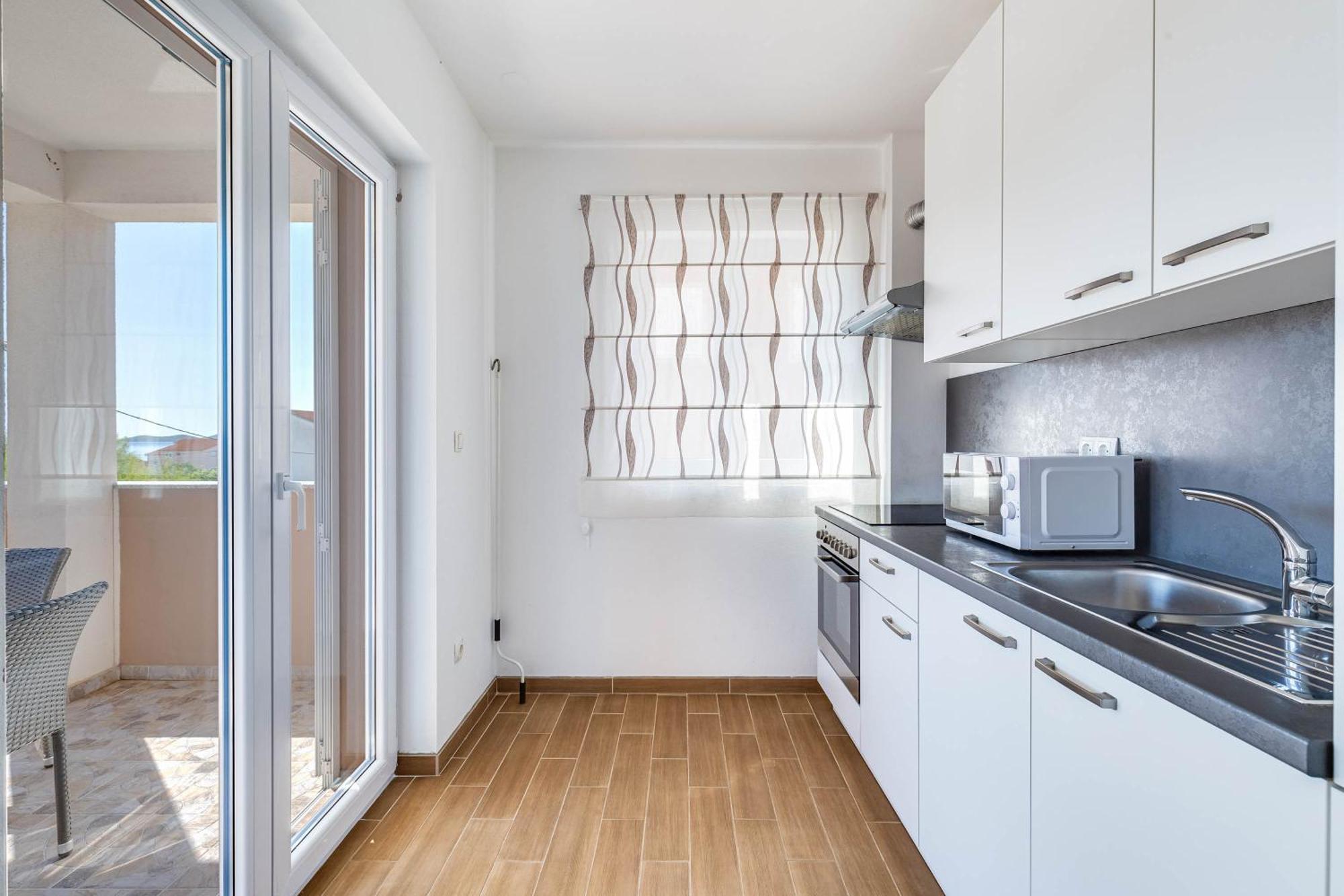 Apartmani Pocrnic Pakoštane エクステリア 写真